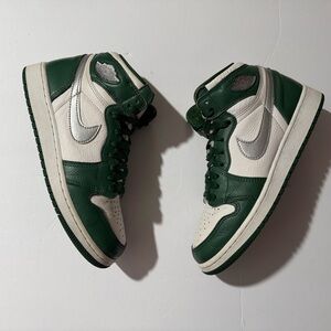 Air Jordan 1 Retro High OG Gorge Green White GS Size 7y